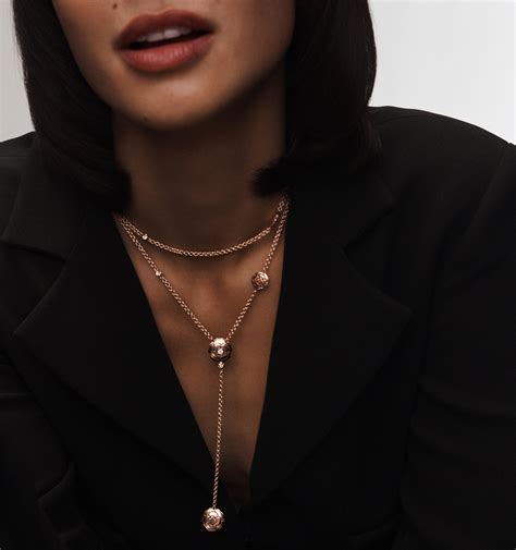 chanel necklace women.